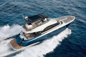 boat_yacht_charter_11